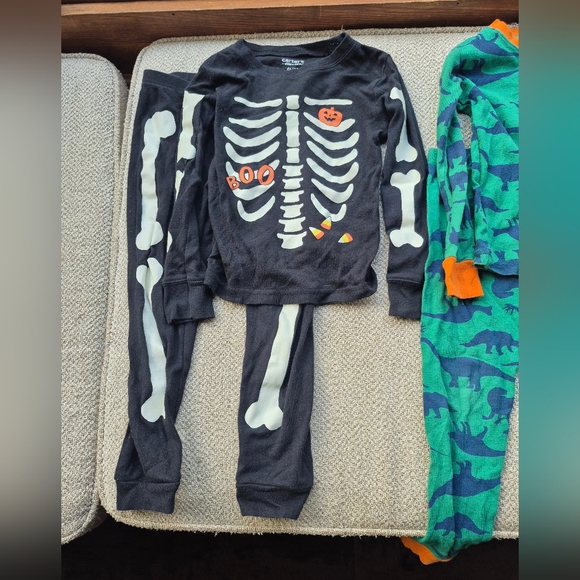 Toddler Boy Pajama Set Lot - 4T - Picture 4 of 4